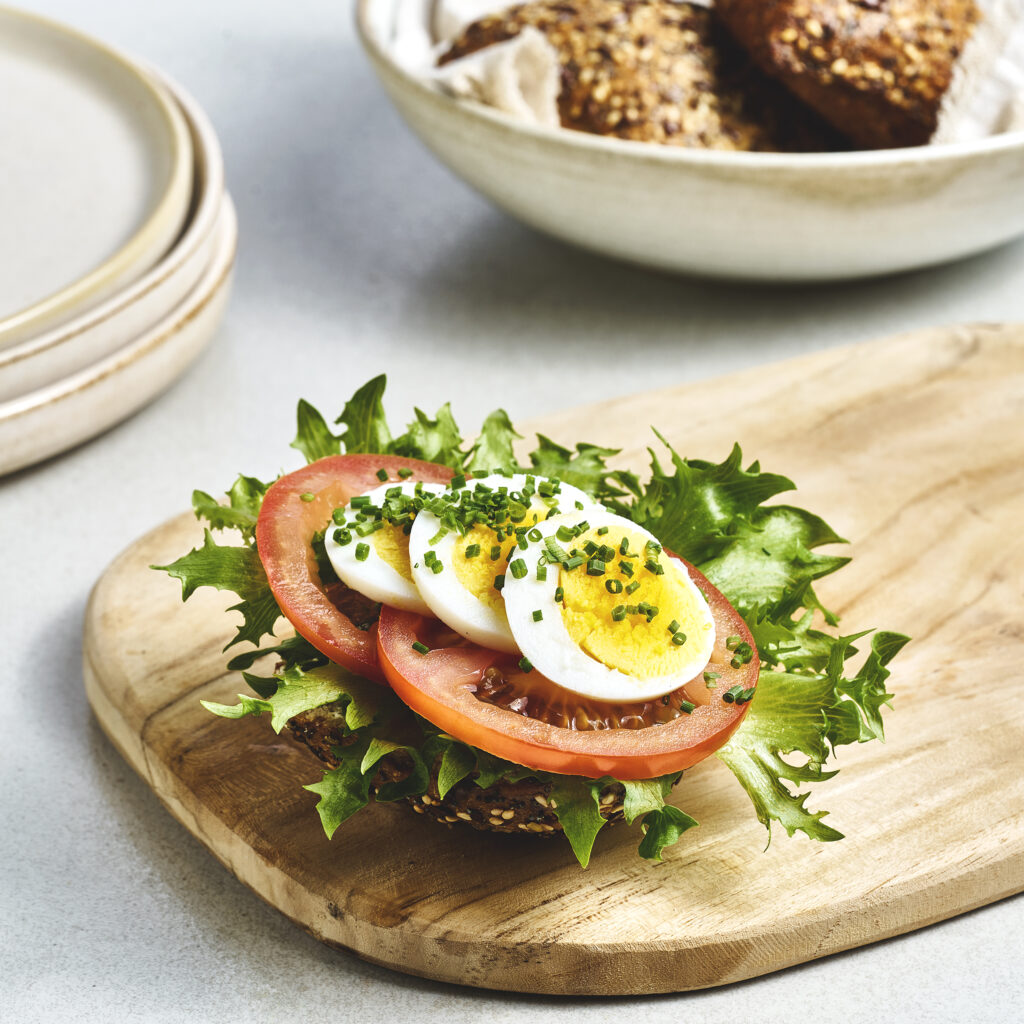 kreativcatering pasmurt rundstykke eggogtomat 0088